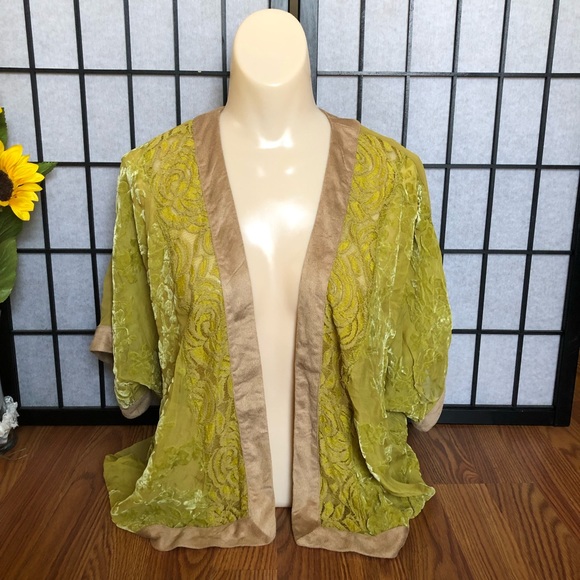 Flying Tomato Tops - 🇺🇸 5/$20 🇺🇸 FLYING TOMATO VINTAGE LOOK KIMONO